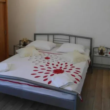 One Bedroom With Terrace Apartment