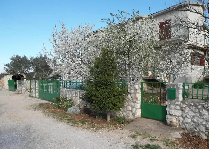 Appartement One Bedroom With Terrace *